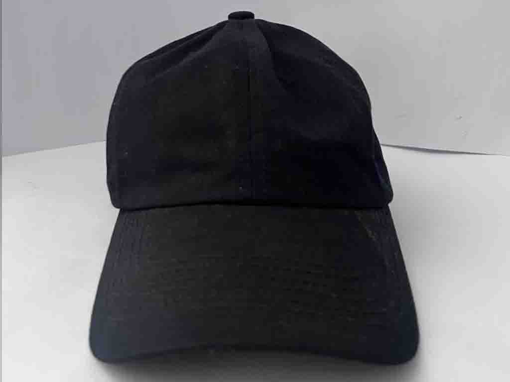 gorra negra de 6 gajos bordados kyad