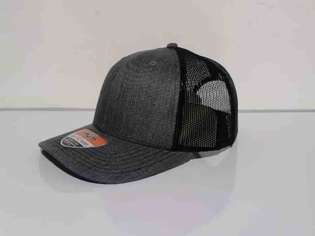 Gorras con logotipo y malla