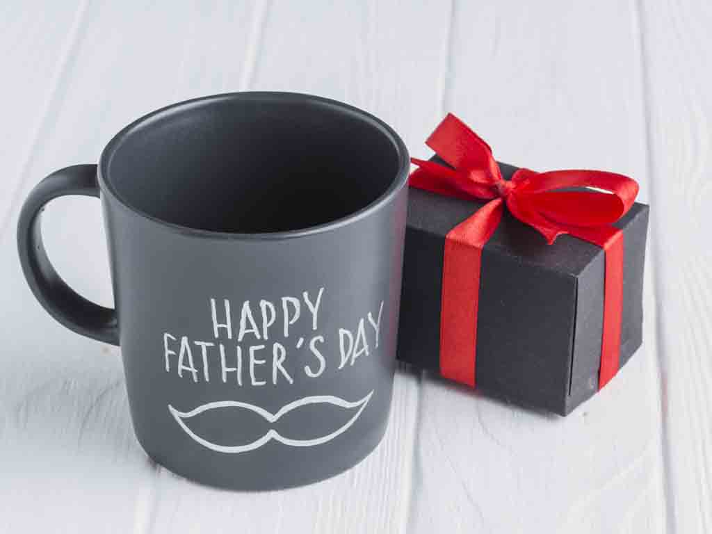 tazas conmemorativas hechas en bordados kyad